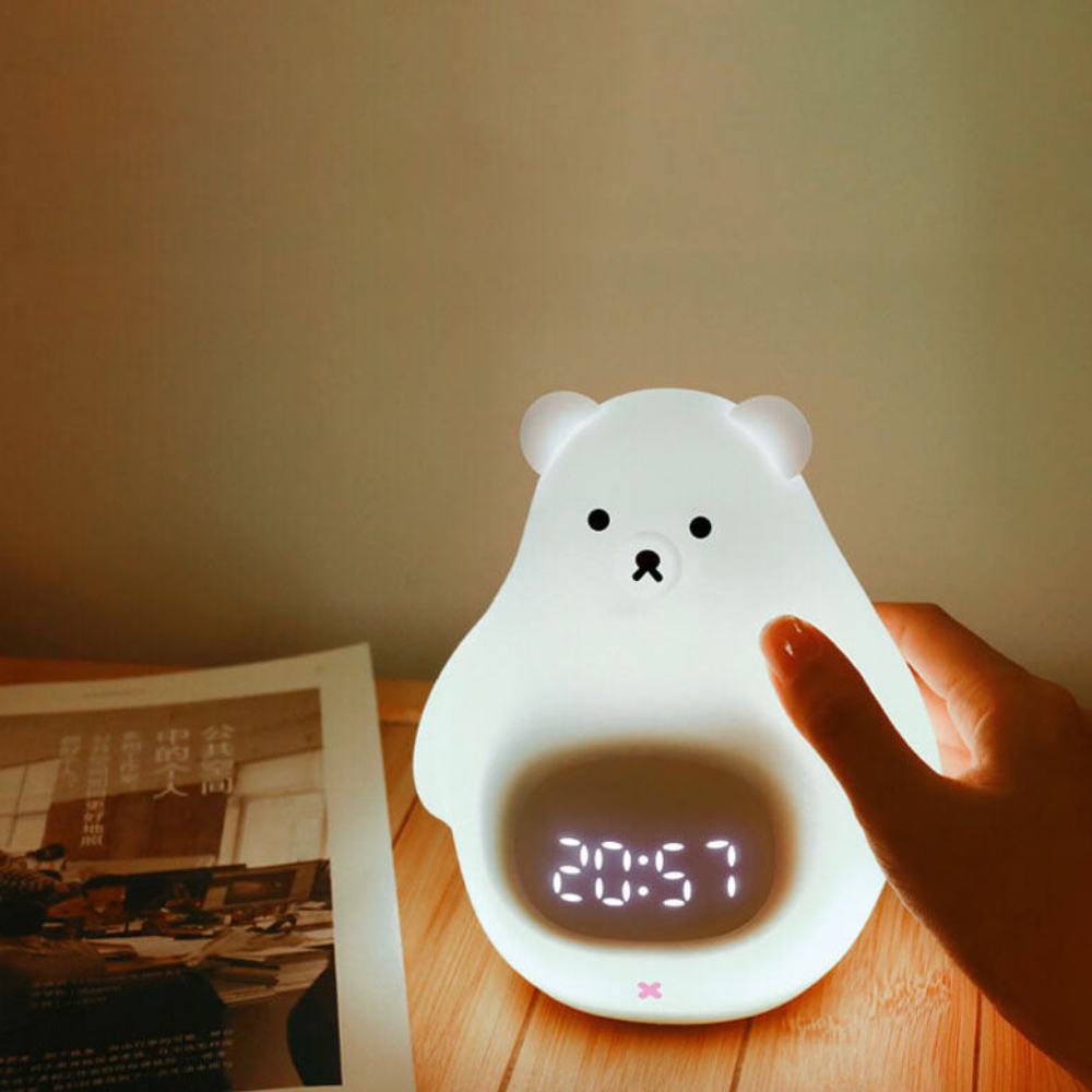 Lámpara de noche infantil de oso polar, reloj despertador LED y decoración para niños.