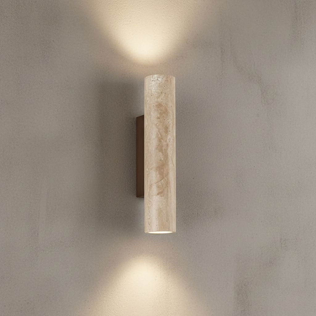 Sconce de pared de piedra travertino, estilo contemporáneo, ofrece iluminación arquitectónica arriba y abajo.