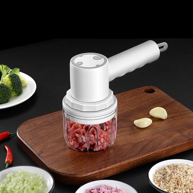 Batidora picadora eléctrica inalámbrica 2 en 1 para cocina. Utensilio multifuncional, compacto y portátil.