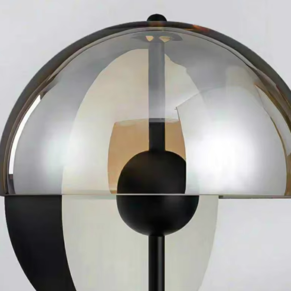 Luz decorativa de cristal para sala de estar. Lámpara de pie moderna con diseño minimalista y LED.