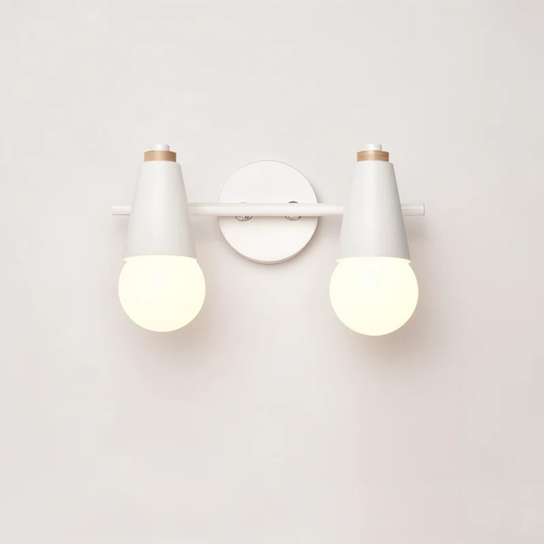 Lámpara de pared moderna con tecnología LED, eficiencia energética y estilo ajustable para el hogar.
