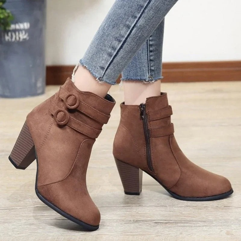 Botines de tacón alto elegantes para mujer, con correas decorativas. Perfectos para otoño e invierno.