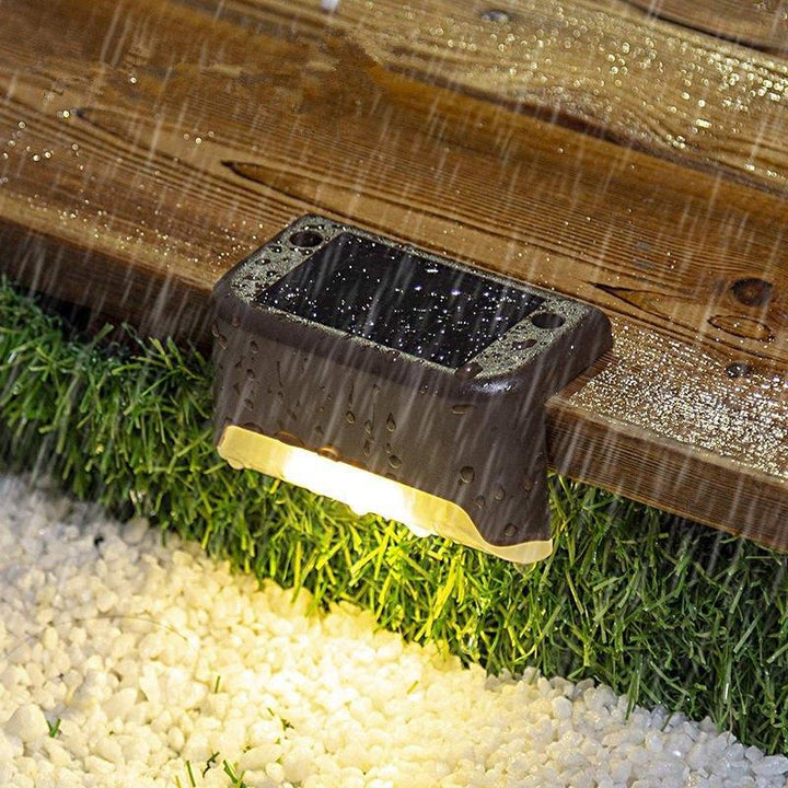Juego de 4 luces solares LED para escaleras. Iluminación exterior de seguridad para patio y terraza.