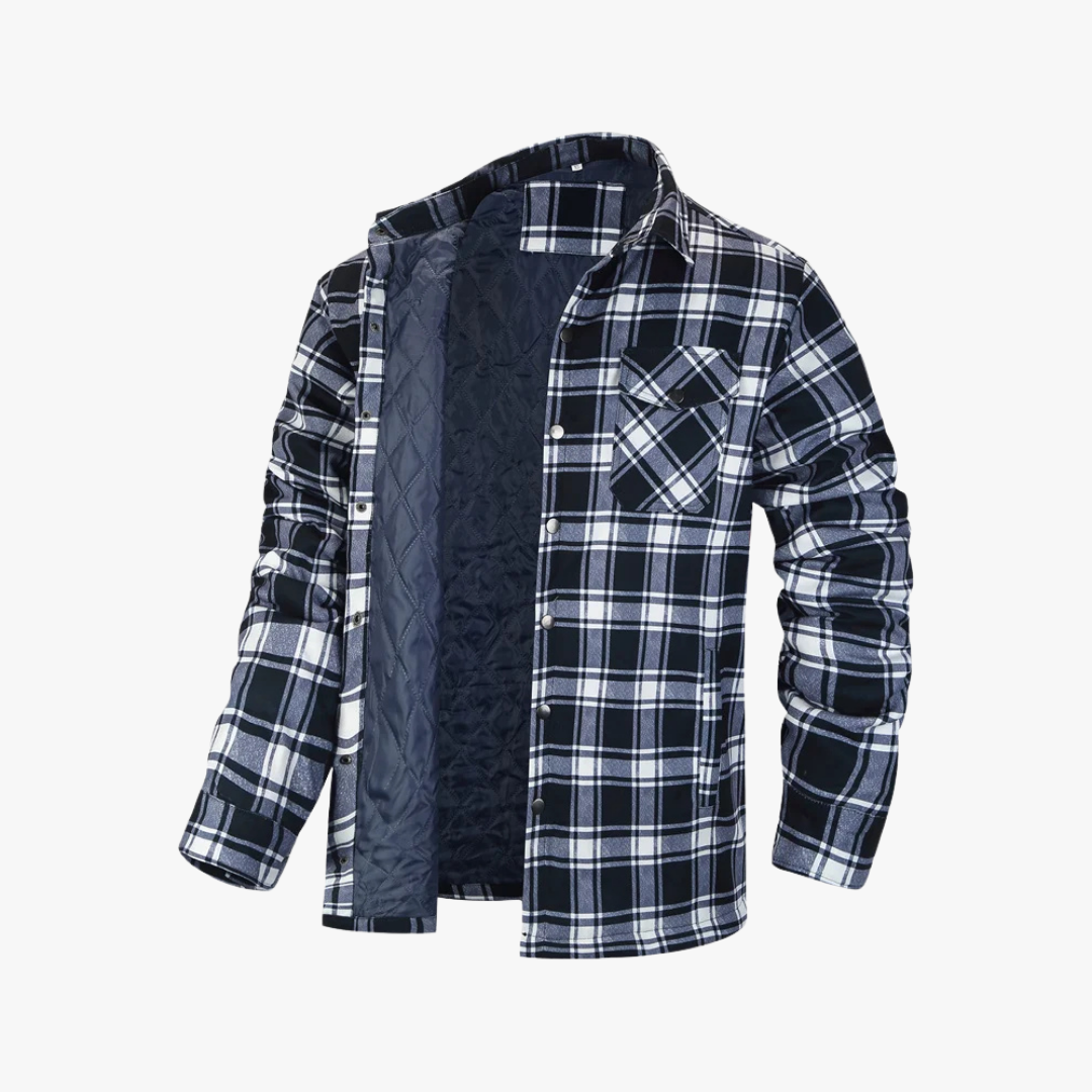 Detalle de camisa térmica de cuadros. Prenda abrigadora y cómoda para el invierno, ropa de hombre.