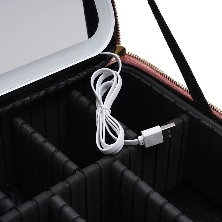 Neceser de belleza compacto con espejo LED integrado, ideal para maquillaje y viaje.