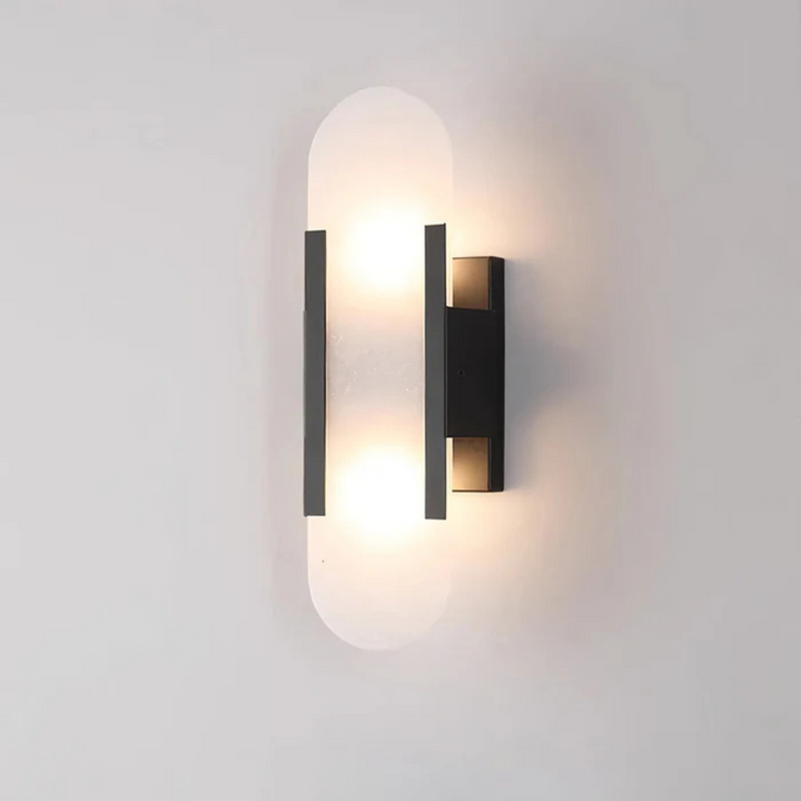 Luz de pared LED minimalista, aplique de mármol elegante, perfecto para ambientes modernos y cálidos.