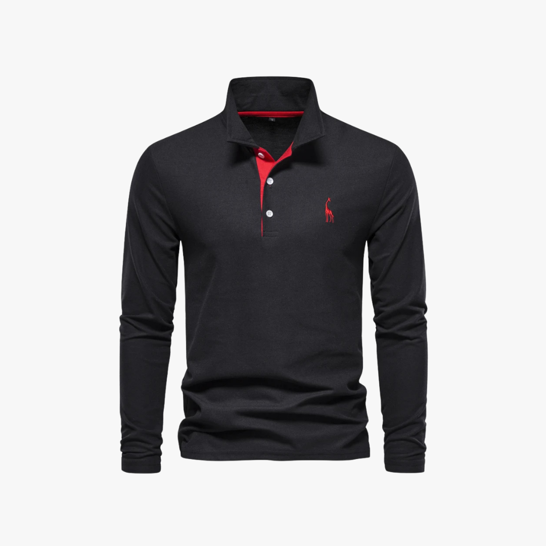 Hombre luciendo polo de manga larga con ajuste entallado, ropa masculina elegante para cualquier ocasión.