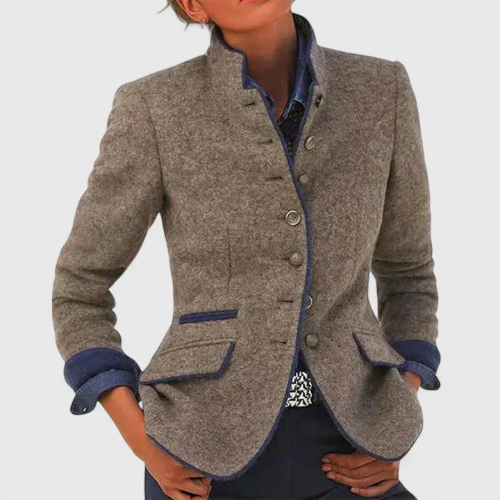 Blazer elegante clásico para mujer con botones, ideal para atuendos formales de oficina o casuales versátiles.