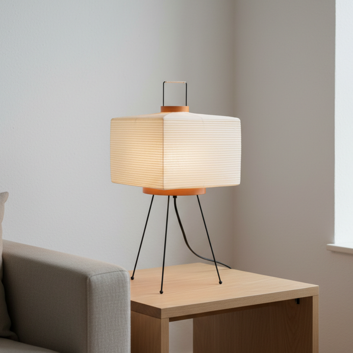 Lámpara de mesa Akari 7A, iluminación ambiental serena para tu hogar.