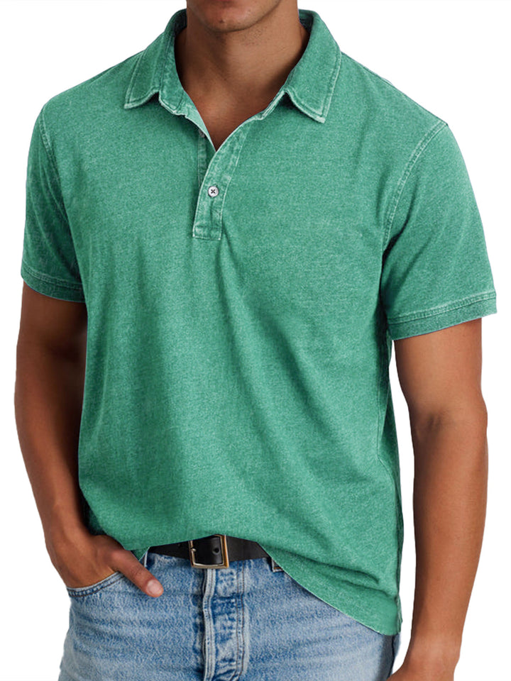 Camisa polo de hombre gris claro, cuello refinado para un look confiado y moderno.