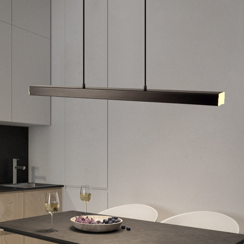 Moderna lámpara colgante LED Nexis lineal. Acabado negro y marrón para iluminación de interiores.