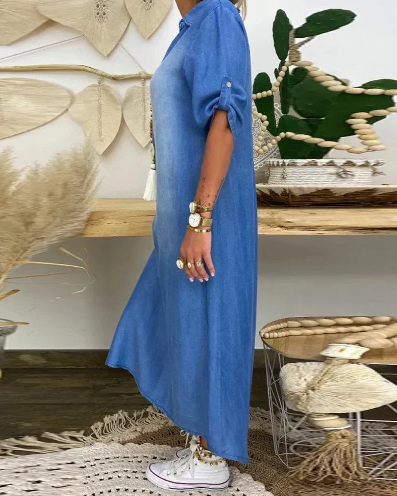 Vestido maxi de mujer, ideal para verano. Diseño cómodo y versátil con elegancia simple. Tendencia en moda femenina.