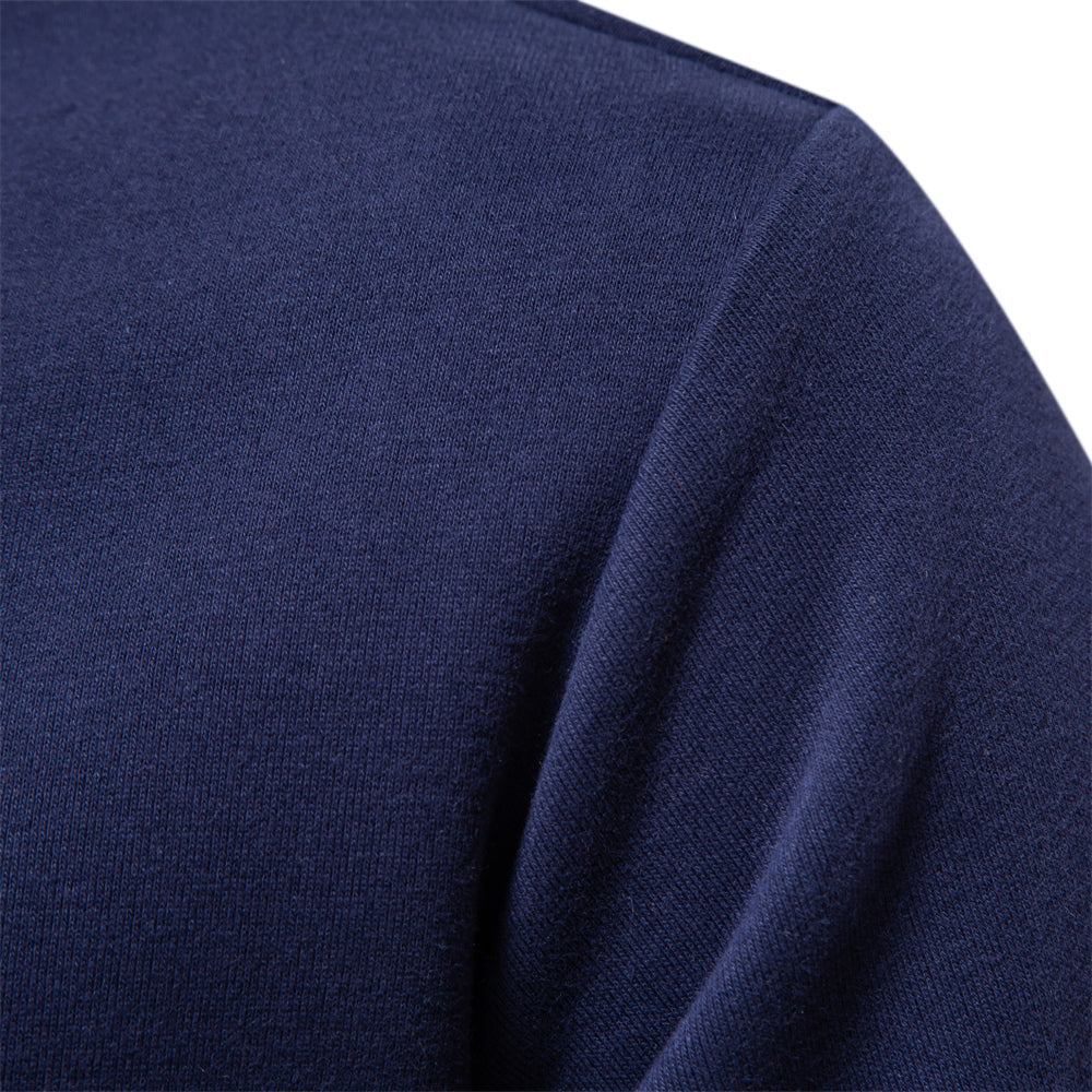 Polo de manga larga para hombre, color azul marino, con cuello de contraste blanco, moda casual elegante.