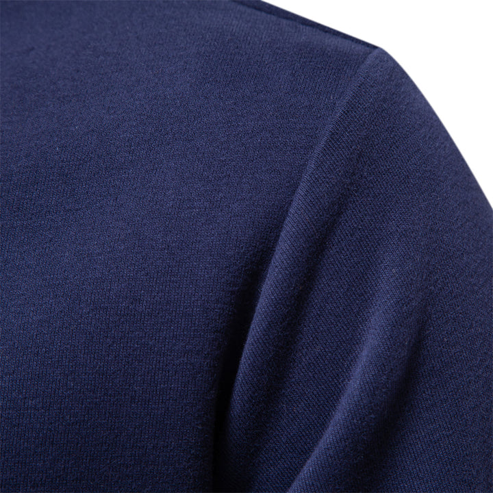Polo de manga larga para hombre, color azul marino, con cuello de contraste blanco, moda casual elegante.