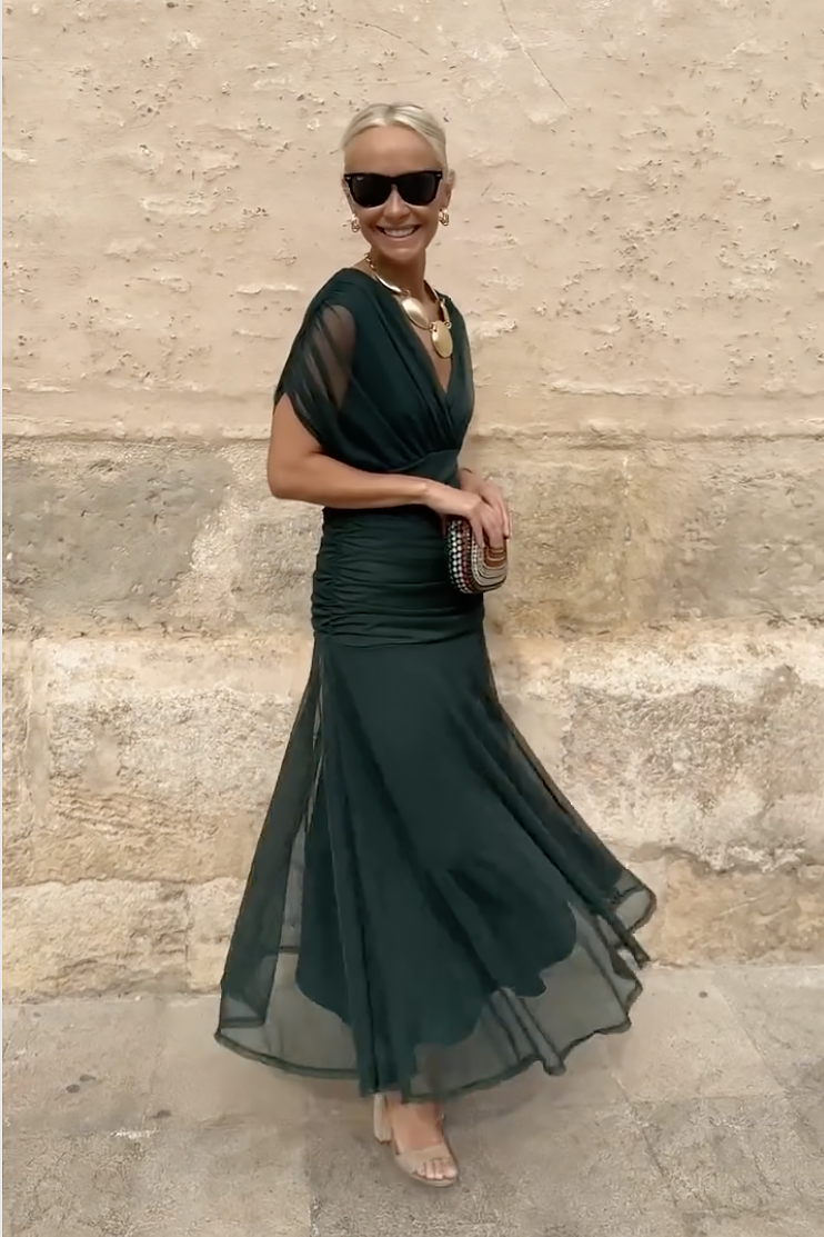 Vestido casual chic maxi para mujer, escote V, perfecto para el día a día o eventos.