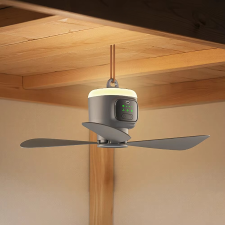 Ventilador de techo LED recargable para exteriores. Ideal para camping, aire libre, ofrece fresco e iluminación.