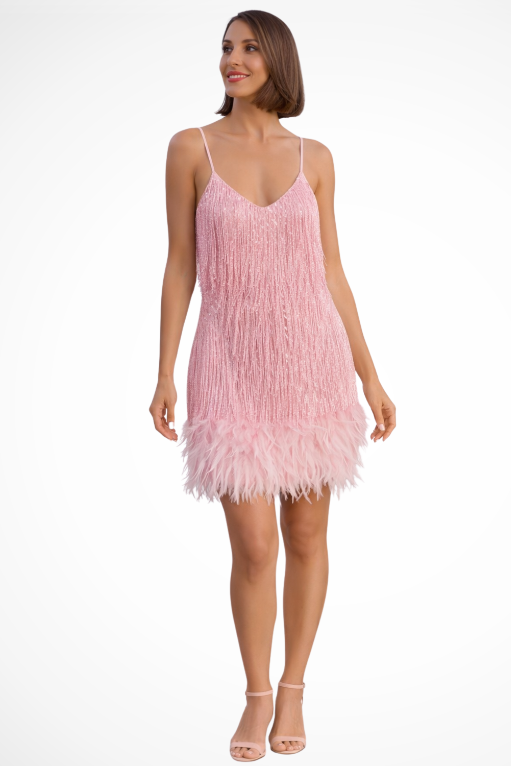 Elegante vestido de cóctel para mujer con flecos detallados, ideal para ocasiones especiales y formales.