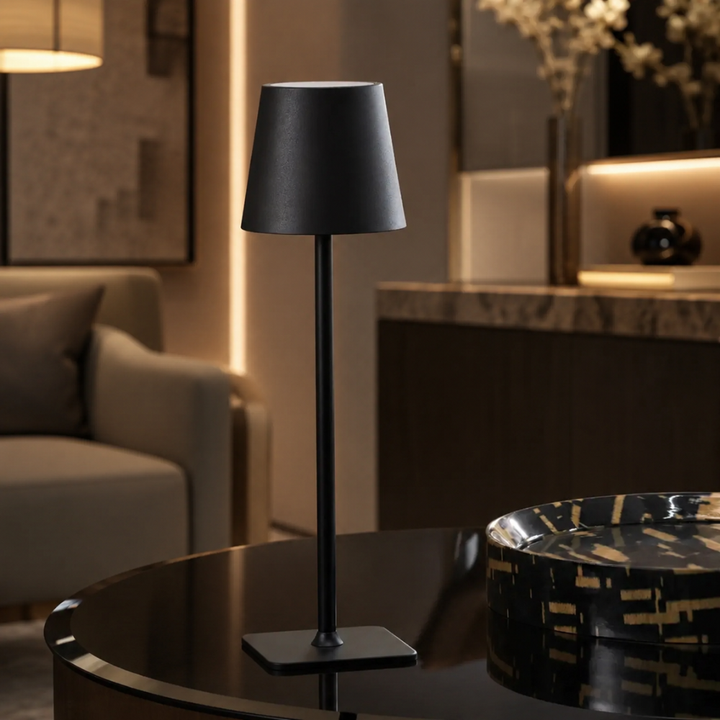 Lámpara de mesa moderna inalámbrica para interior/exterior. Iluminación LED regulable, estilo escandinavo, táctil.