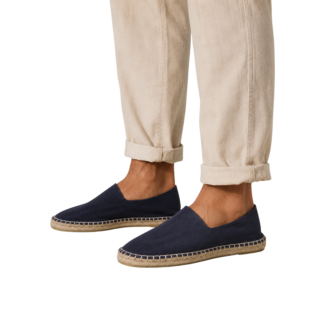 Alpargatas hombre azul marino, cómodas y ligeras de esparto, perfectas para el verano.