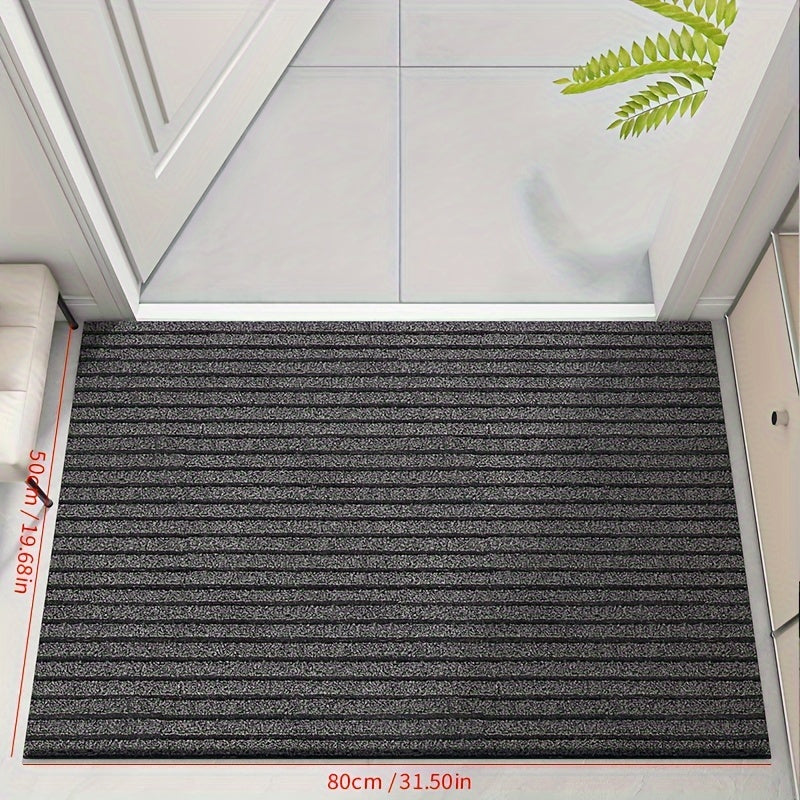 Alfombra de exterior para entrada. Soporta intemperie y es duradera para proteger el hogar.
