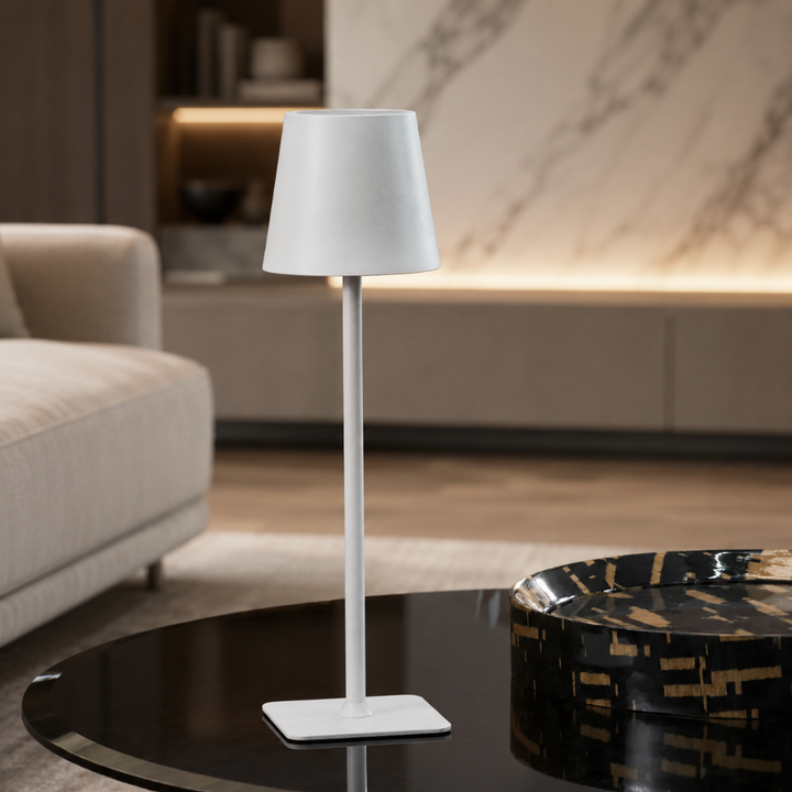 Lámpara de mesa LED escandinava táctil, inalámbrica, regulable. Perfecta para interior y exterior moderno.