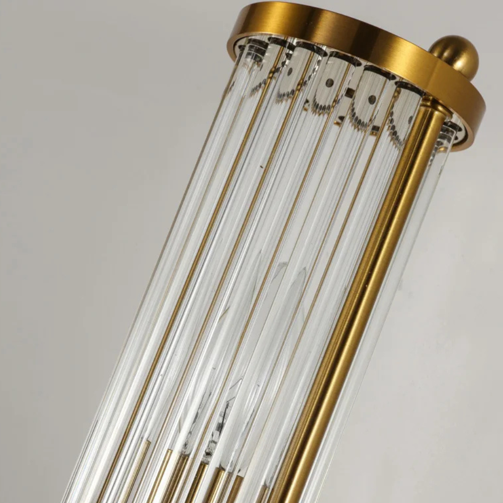 Lámpara de pared dorada LED, diseño elegante para cualquier baño moderno.