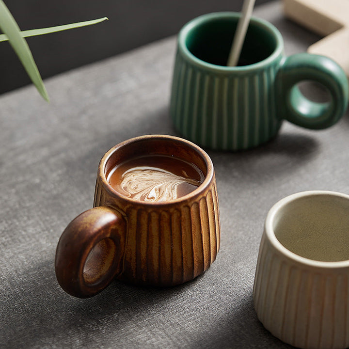 Taza artesanal de cerámica para café o té, estilo rústico y gres. Un regalo perfecto para cualquier hogar.