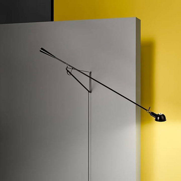 Iluminación de pared industrial ajustable negra, diseño moderno para cualquier ambiente del hogar.