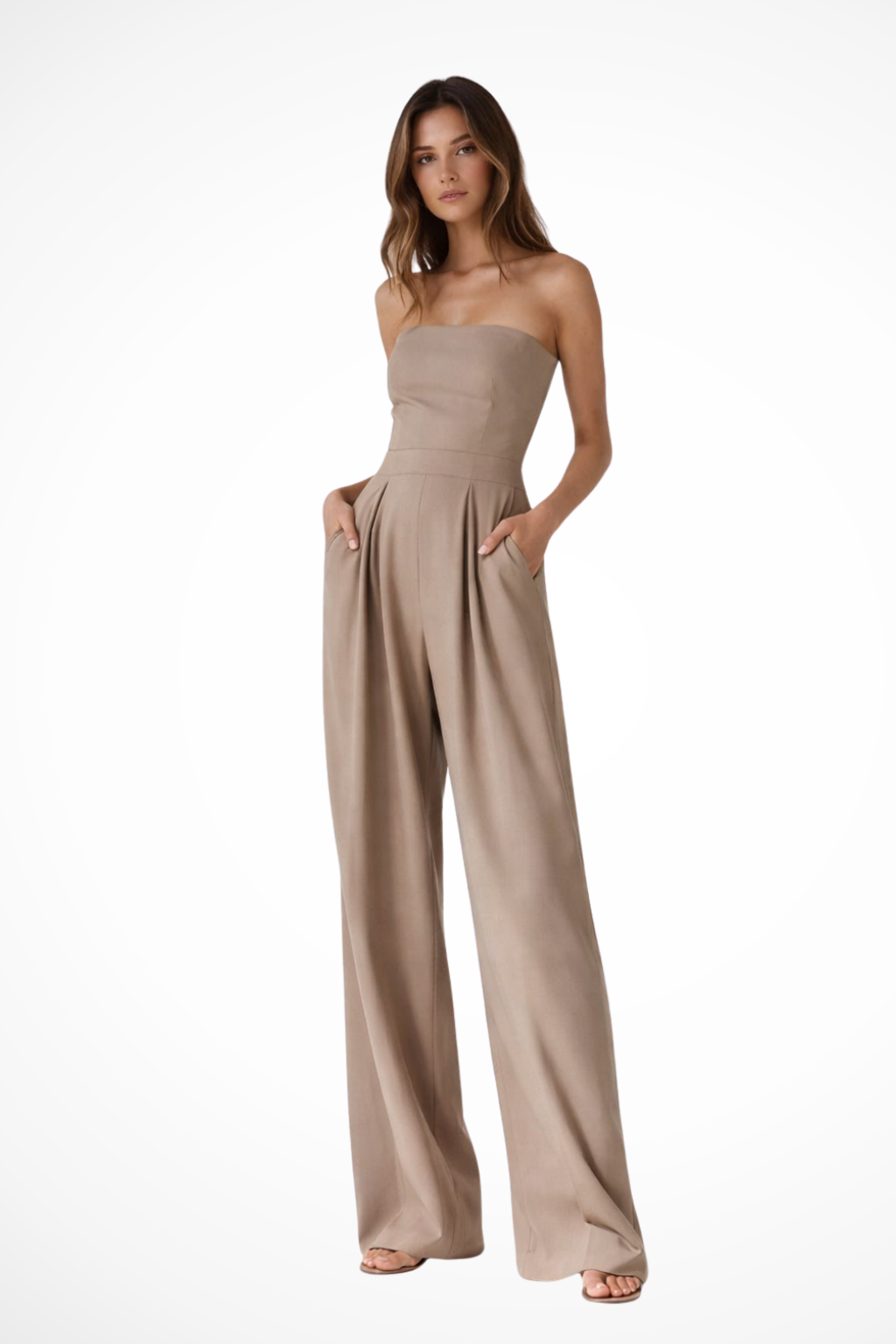 Mono de verano fluido para mujer, sin tirantes y con pierna ancha, que combina comodidad y estilo chic.