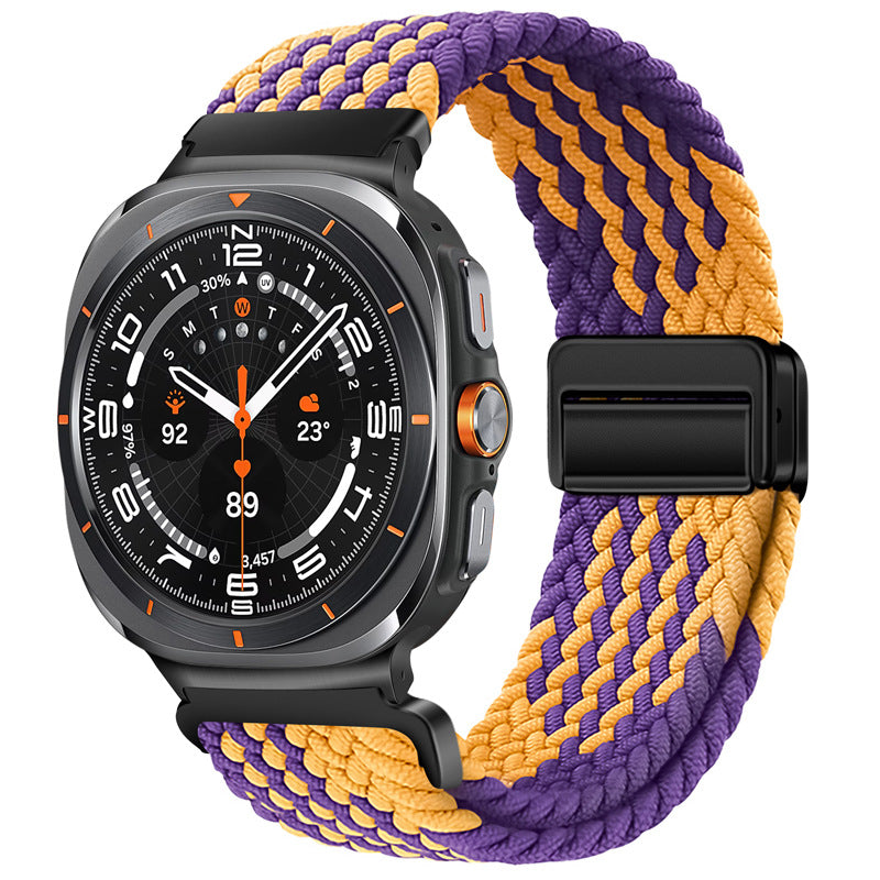 Reloj con correa magnética de nailon 47mm puesta. Elegante, cómoda y funcional.