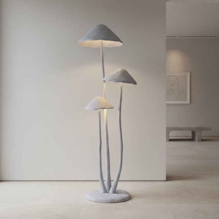 Lámpara de pie LED hongo escultural, diseño moderno para sala de estar.