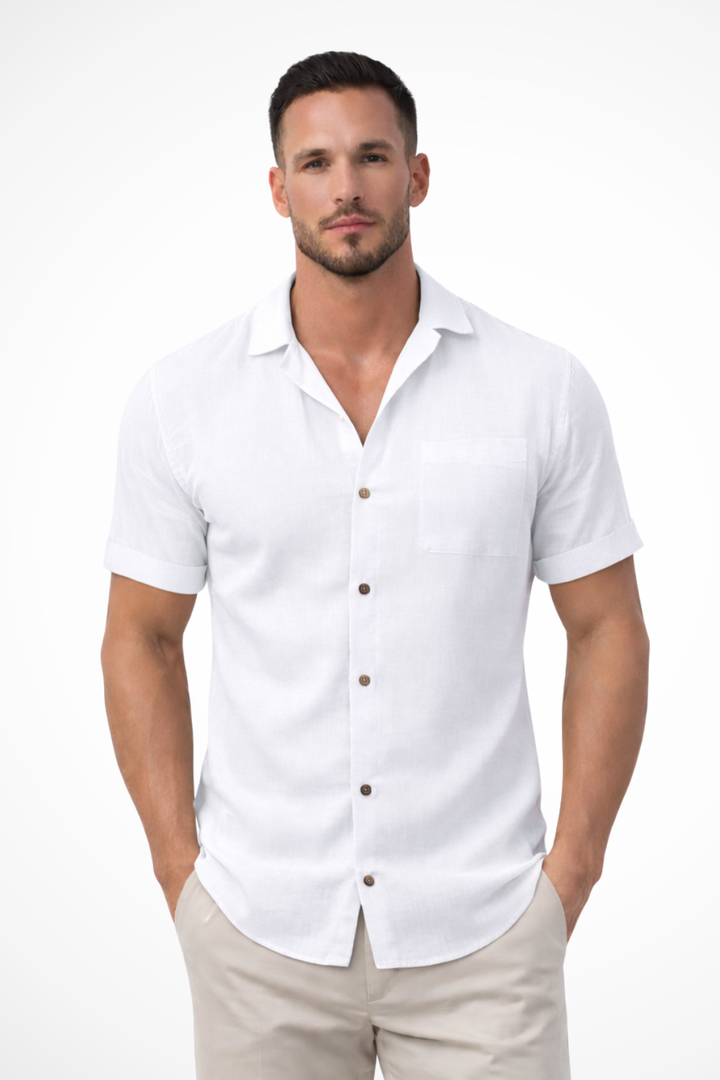 Ropa masculina: camisa fresca y transpirable de verano. Perfecta para la playa o un look casual de día.