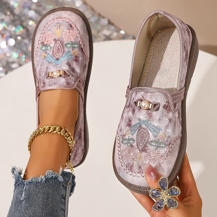 Zapatos planos de mujer, diseño slip-on transpirable para caminar. Calzado deportivo casual muy cómodo.