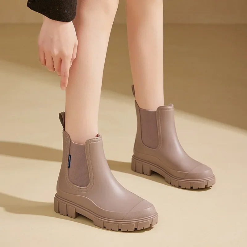 Botines Chelsea CARLA de mujer, estilo elegante y confort duradero, ideales para cualquier outfit.
