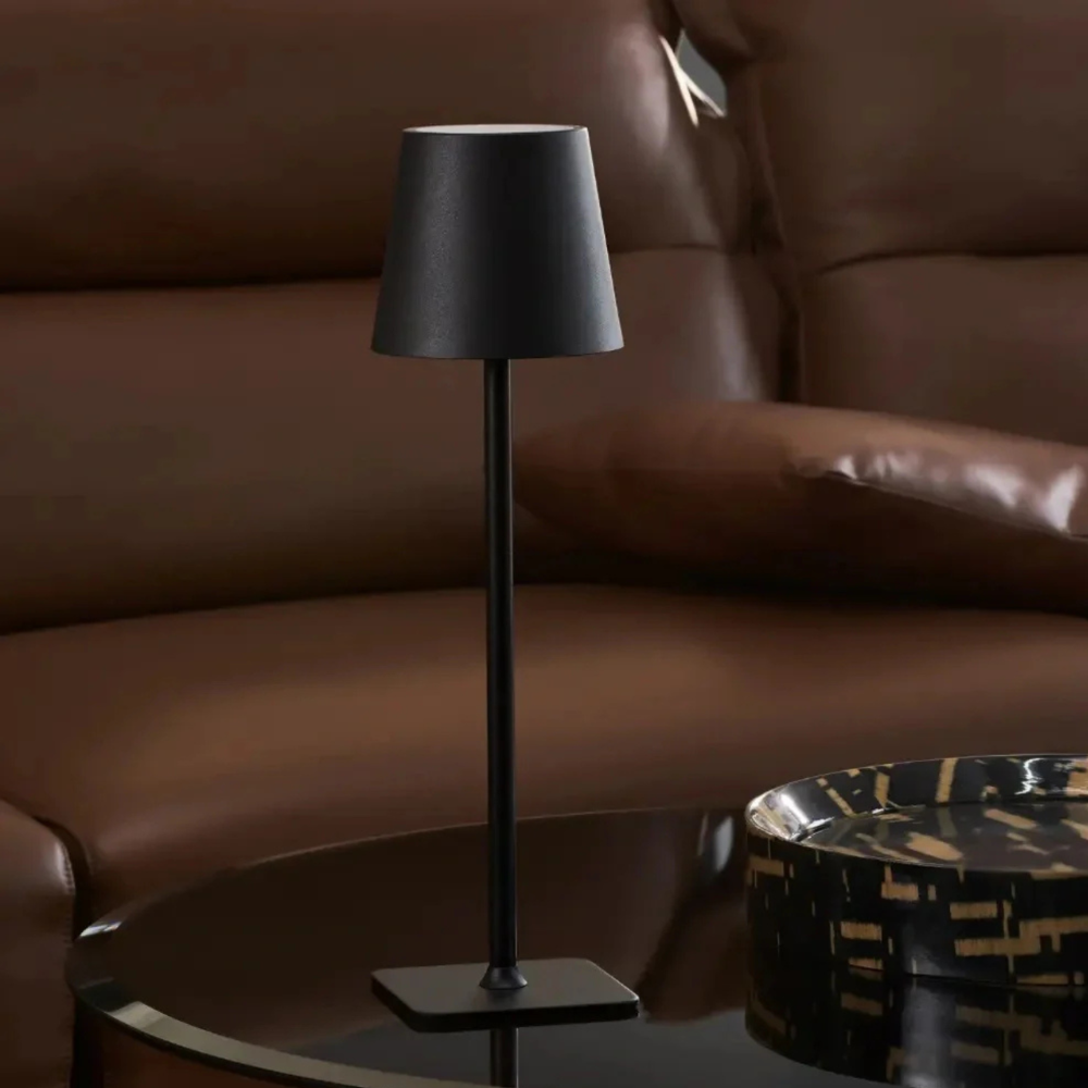 Decora con lámpara de mesa moderna inalámbrica. Diseño escandinavo, LED, táctil. Perfecta para hogar interior/exterior.