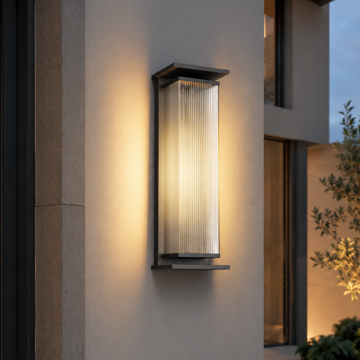 Iluminación LED impermeable para jardín, luz de pared moderna y eficiente.