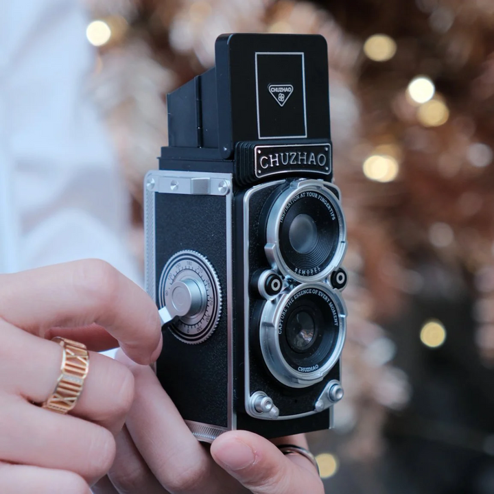 Cámara digital vintage estilo TLR. Ideal para fotos y vídeos retro, fotografía creativa y portátil.