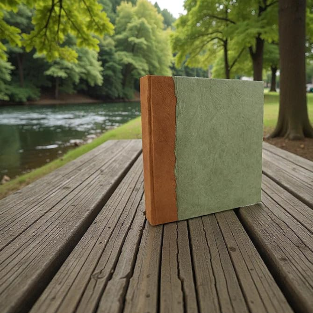 Diario de escritura artesanal Namaste para journaling. Relájate y escribe tus pensamientos en papel Lokta natural.