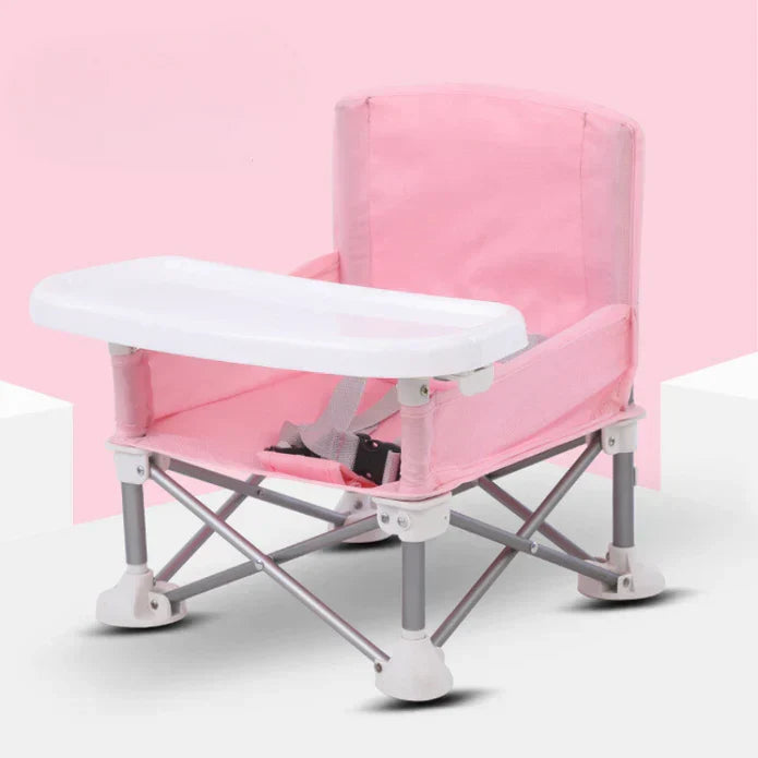 Asiento infantil plegable con arnés de seguridad. Silla de camping ligera y portátil para niños.