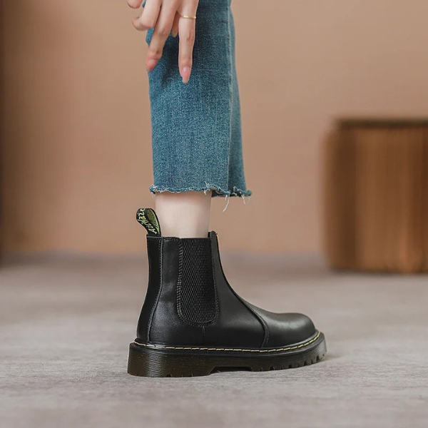 Calzado de mujer: Botas Chelsea tobillo con suela antideslizante, perfectas para la comodidad invernal.