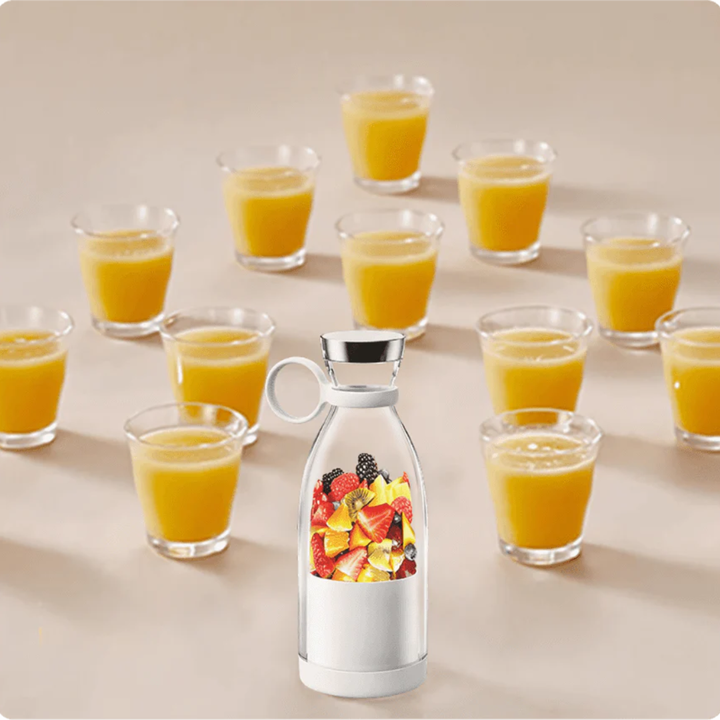 Batidora personal USB recargable para batidos saludables y jugos naturales. Perfecta para fitness y vida activa.