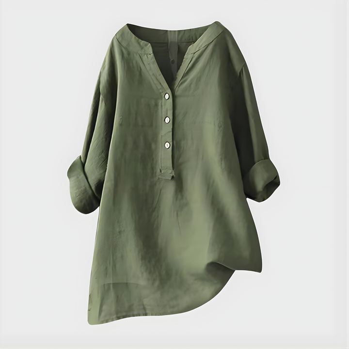 Blusa versátil de mujer con cuello en V, apta para oficina o look casual de verano.