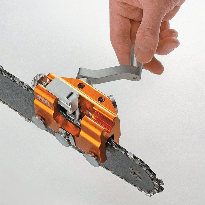 Mantenimiento de motosierra: afilador de cadenas para un afilado rápido y eficaz.