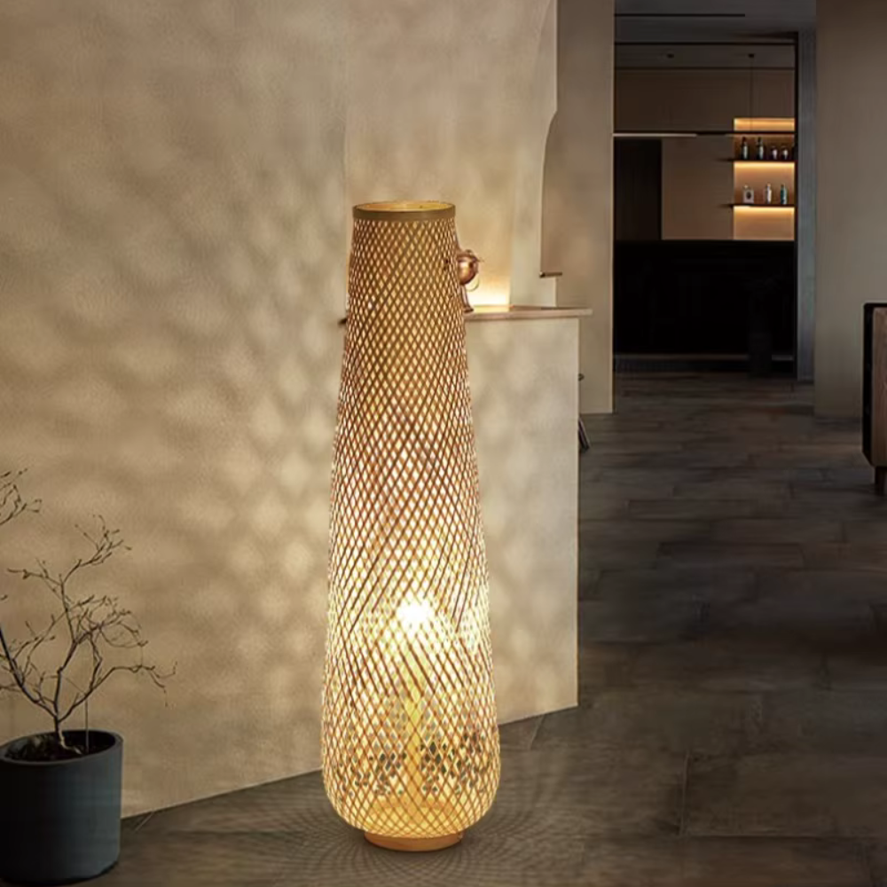 Lámpara de pie de bambú estilo japonés, luz difusa para dormitorio, decoración del hogar con toque oriental y wabi-sabi.