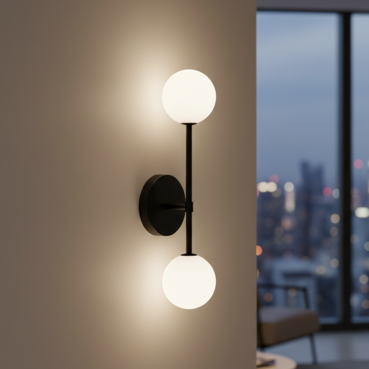 Iluminación de pared LED minimalista para pasillo. Aporta un toque moderno y funcional al hogar.