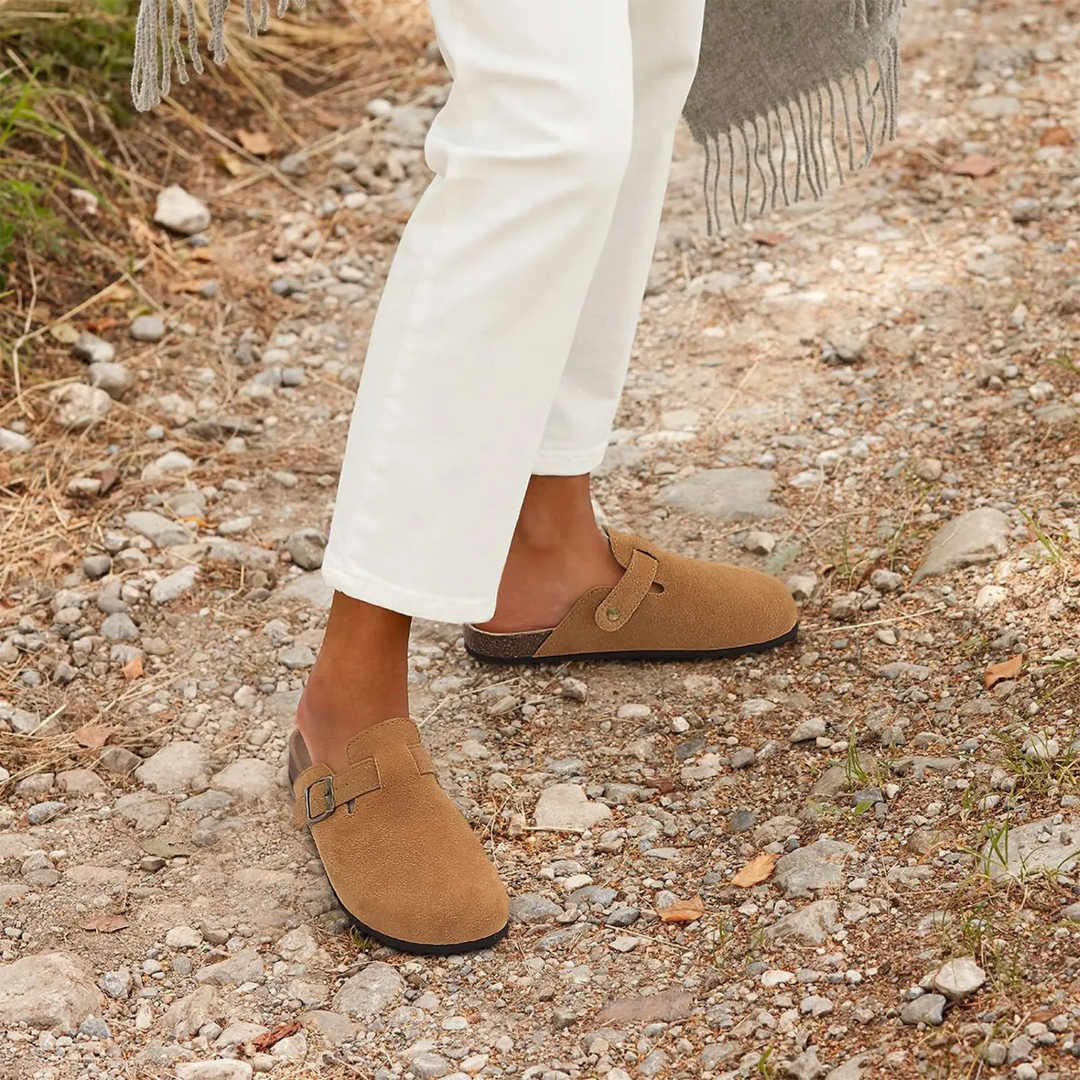 Sandalias tipo zueco para mujer con tacón cómodo, estilo retro y plataforma. Perfectas para el verano bohemio.