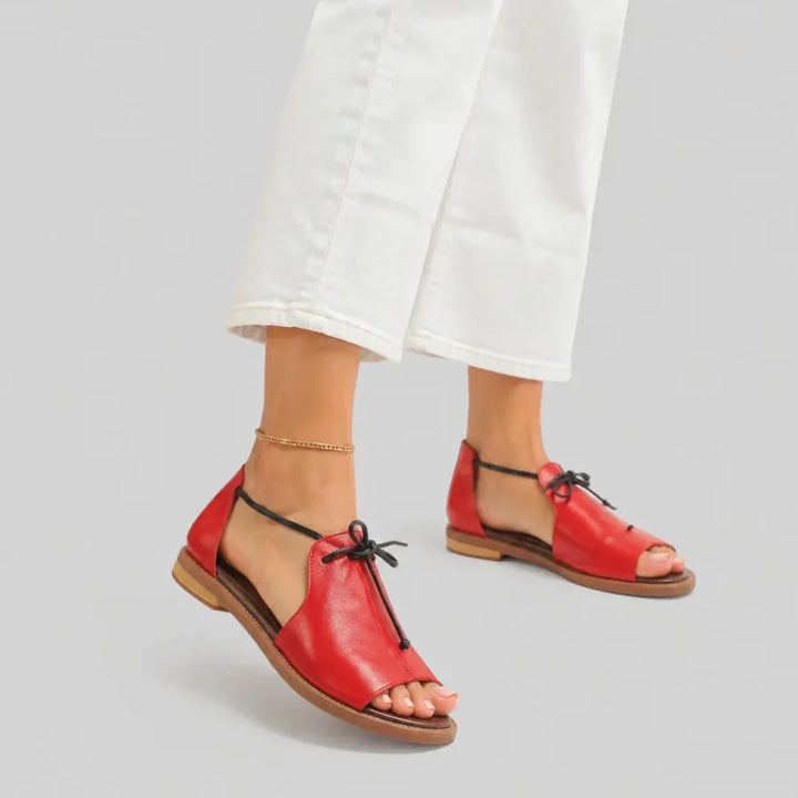 Sandalias mujer cómodas con punta abierta y cordones. Estilo chic, calzado ideal para vacaciones y eventos de verano.