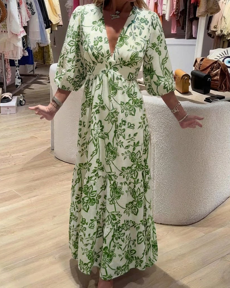 Vestido largo floral azul y verde para mujer, estilo elegante y fluido. Ideal para eventos casuales o de fiesta.