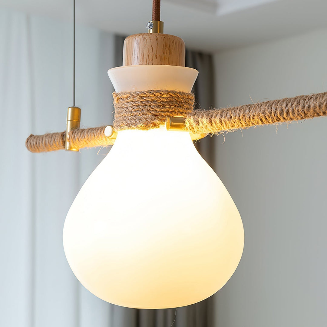 Lámpara de ambiente con diseño de cuerda y pantalla de cristal. Iluminación rústica moderna para tu hogar.