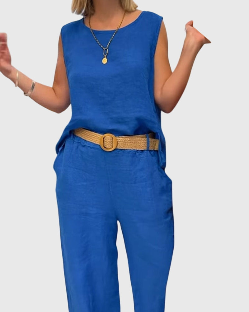 Conjunto bohemio fluido de dos piezas para mujer. Top y pantalón ancho con movimiento, ideal para el confort de verano.